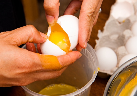 Cracking an egg